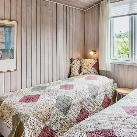 Ve348-vejers-strand-aavej-2 Holiday home *